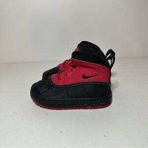 Nike ACG Toddler Boots Red Black 524874-601 Size 5C Weatherproof see pictures